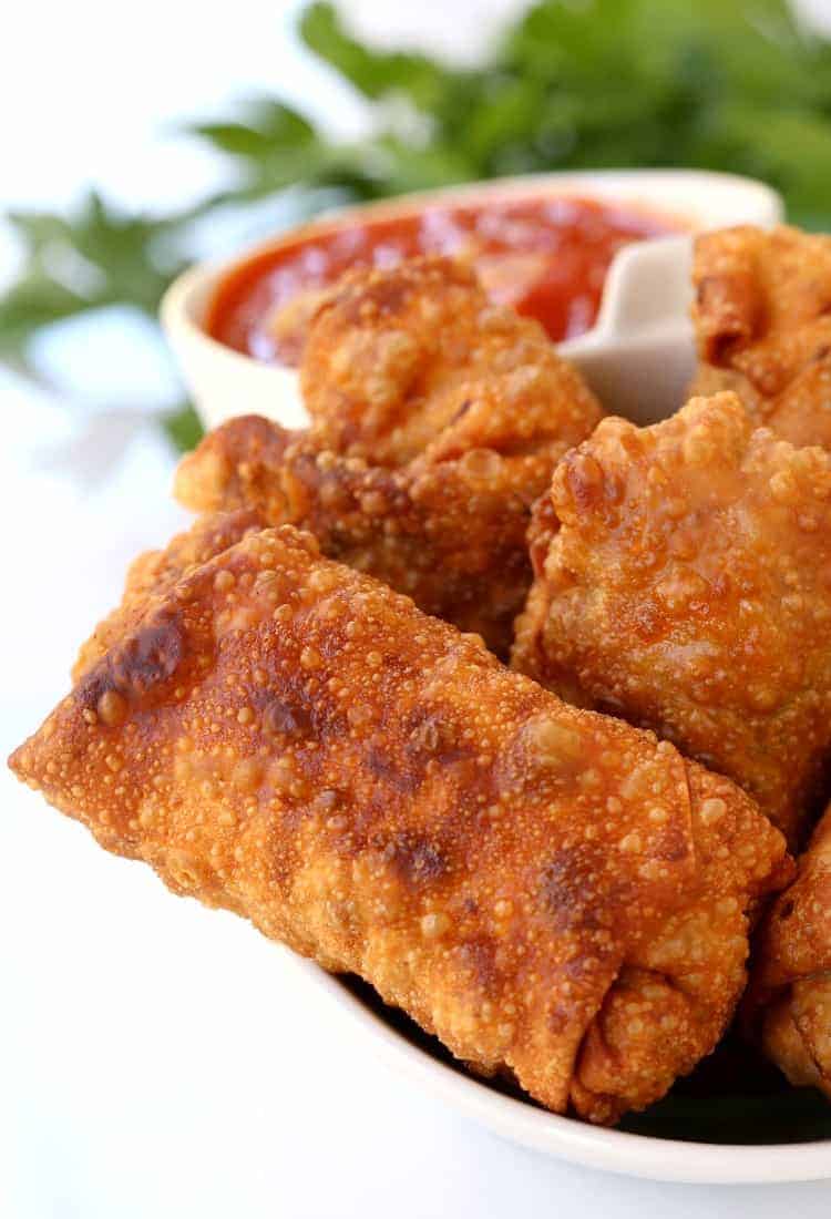 Host a Party with Cheesy Italian Egg Rolls & Marinara Dip